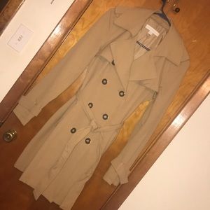 Camel tone trench coat with tortoise shell buttons